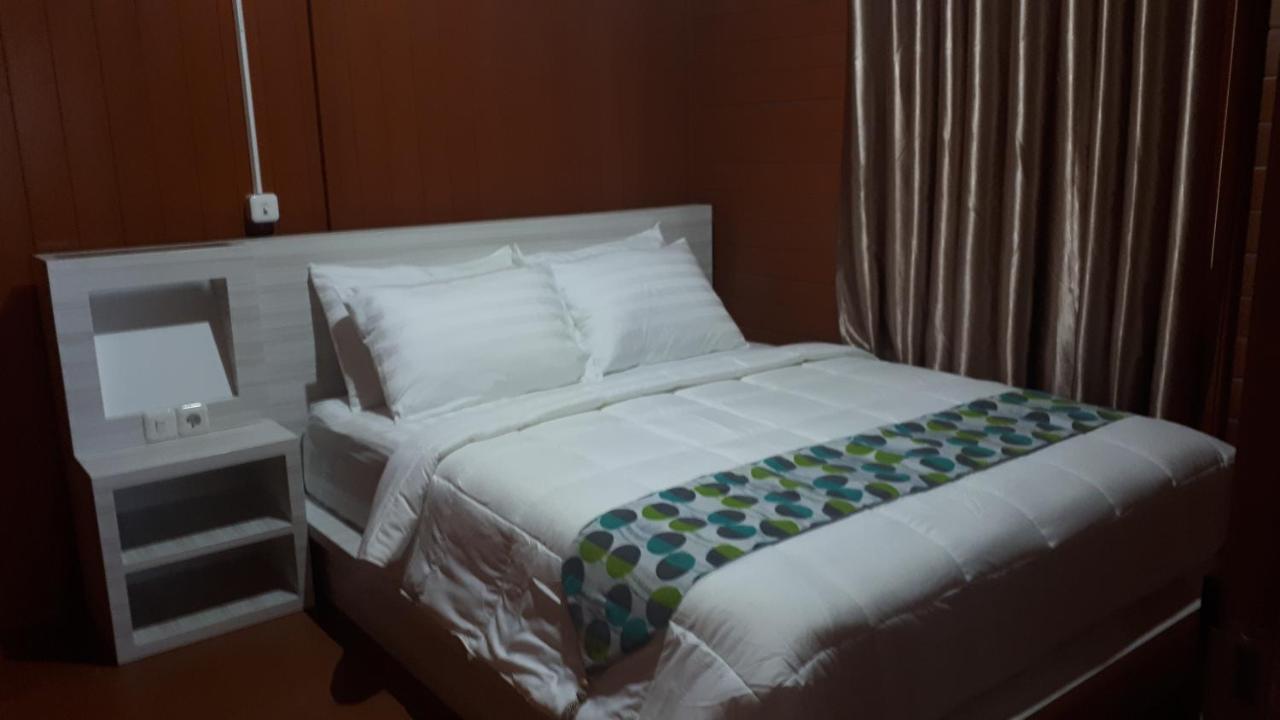 Granada Inn Palu Kültér fotó