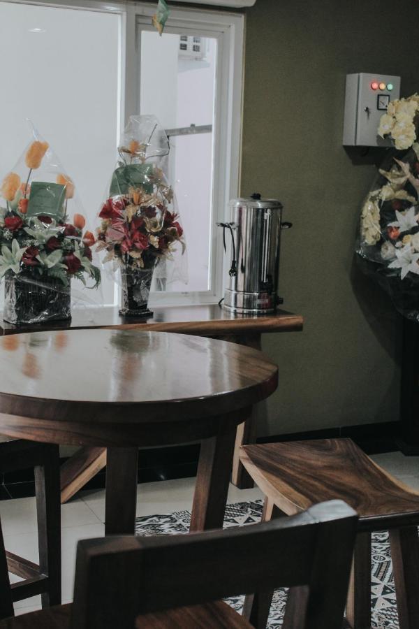 Granada Inn Palu Kültér fotó